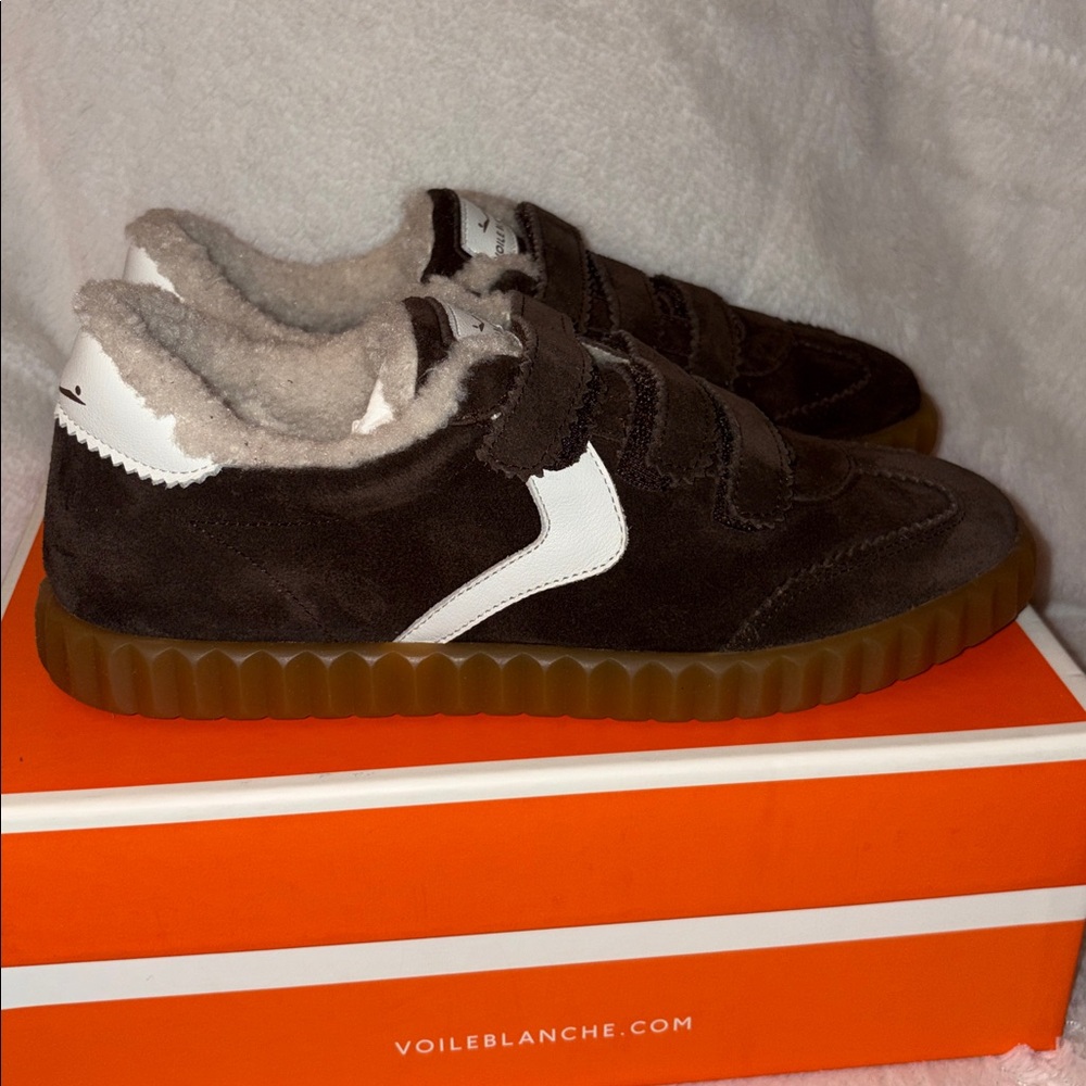 NWT VOILE BLANCHE Ines Fringe Sneakers in Dark Brown - Picture 9 of 15